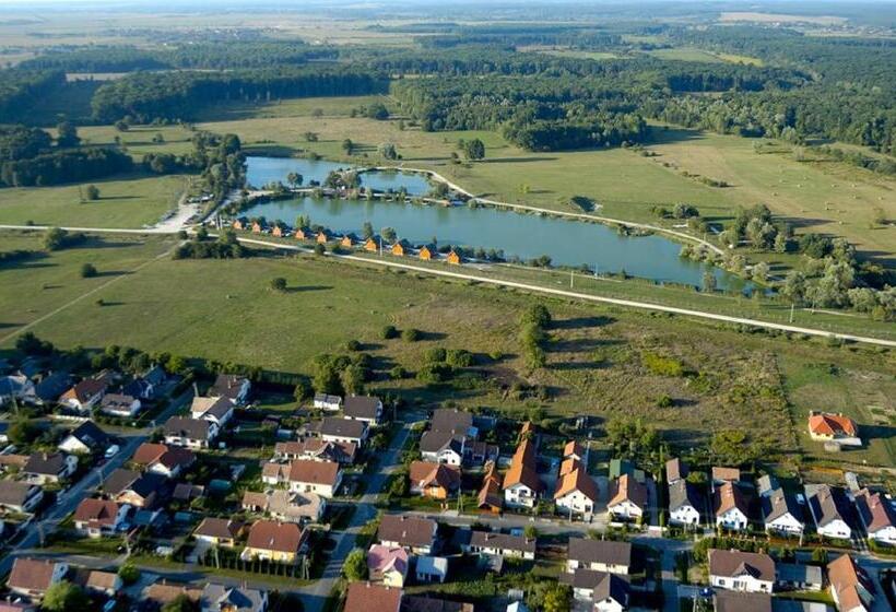 بنسيون Sárberki Horgásztó