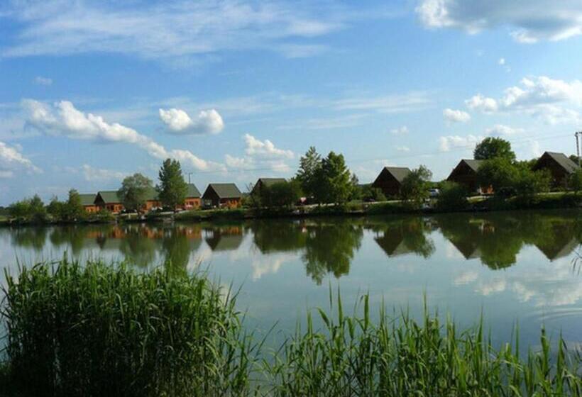 بنسيون Sárberki Horgásztó