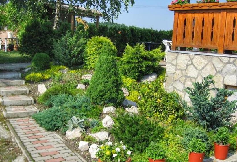 بنسيون Sárberki Horgásztó