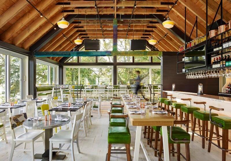 호스텔 Drake Devonshire And Motor Inn