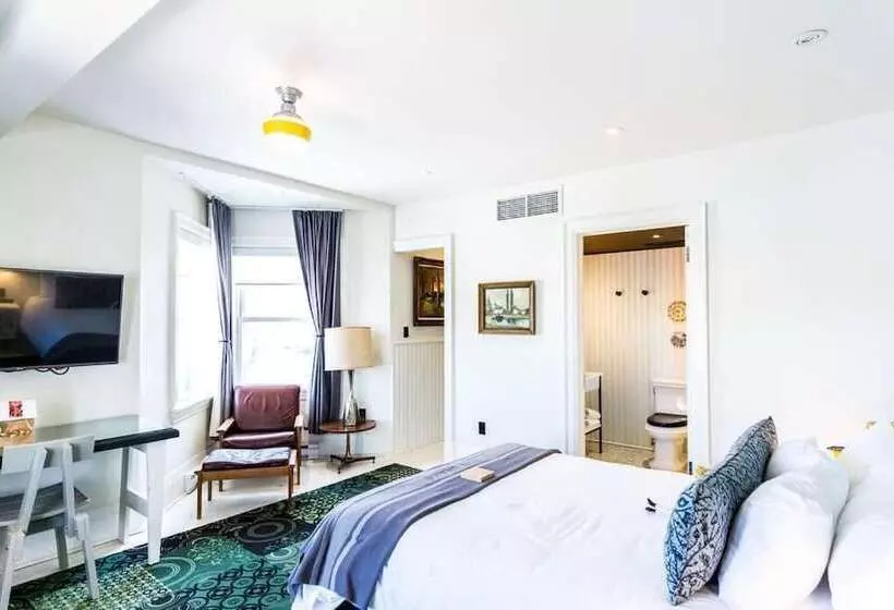 Retkeilymaja Drake Devonshire And Motor Inn