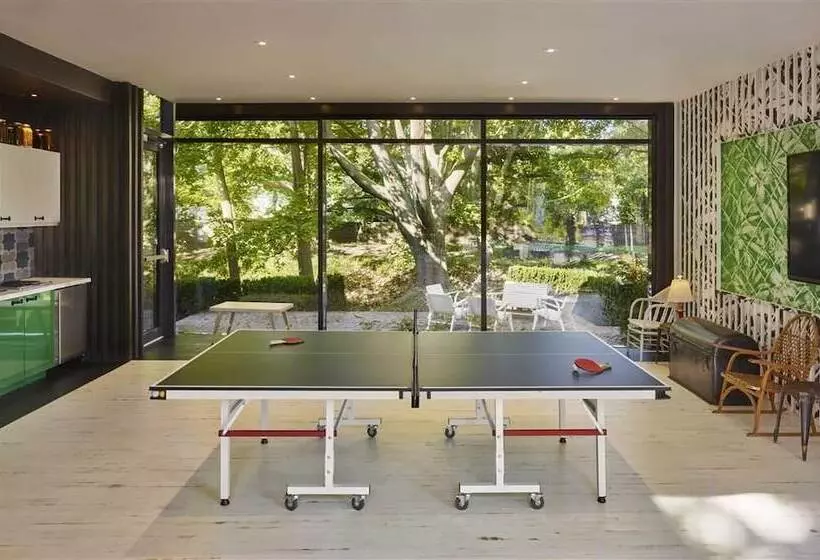 Retkeilymaja Drake Devonshire And Motor Inn