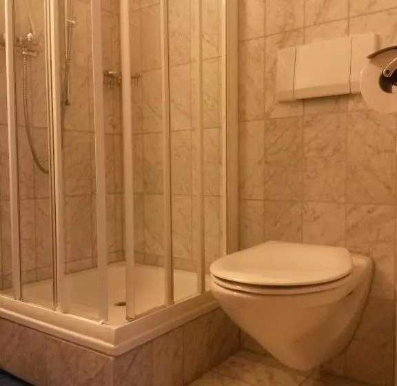 Retkeilymaja Gasthof Gyrenbad