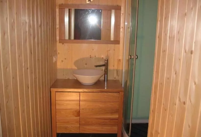 Aamiaismajoitus (B&B) Chambres D'hôtes L'ardiegeoise