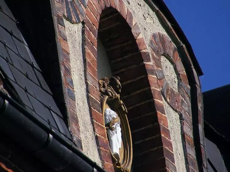 Aamiaismajoitus (B&B) Chateau Du Mesnil