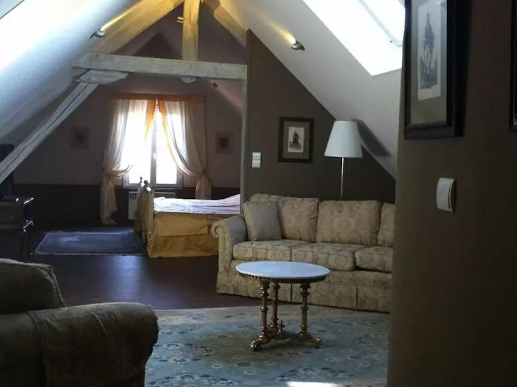 Aamiaismajoitus (B&B) Chateau Du Mesnil