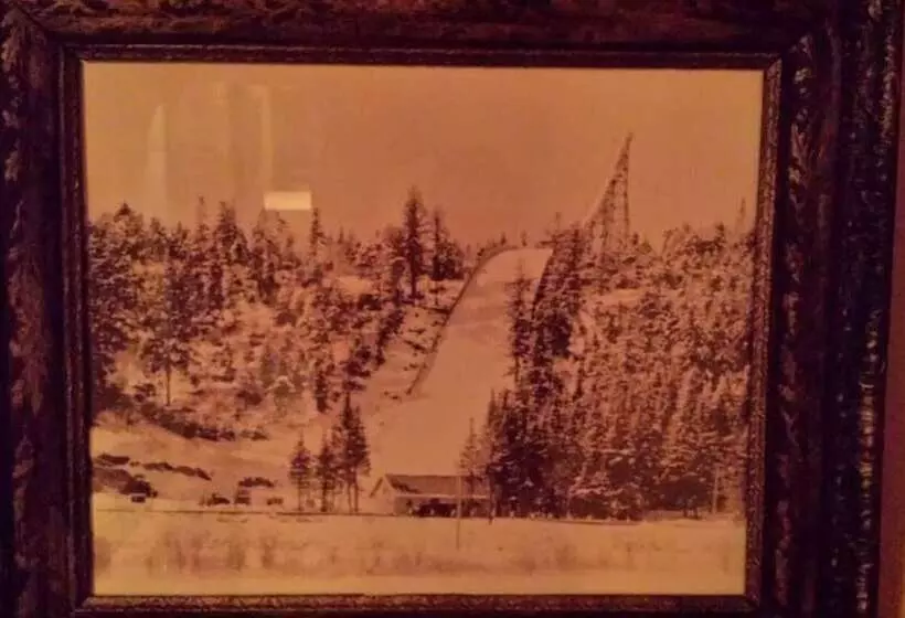 Aamiaismajoitus (B&B) Deer Mountain Lodge & Wilderness Resort