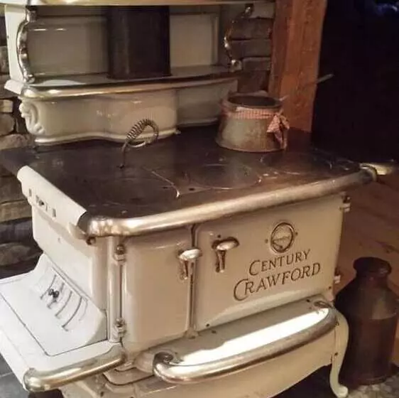 Aamiaismajoitus (B&B) Deer Mountain Lodge & Wilderness Resort