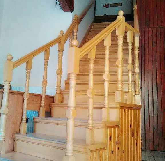 Aamiaismajoitus (B&B) Forrás Fogadó