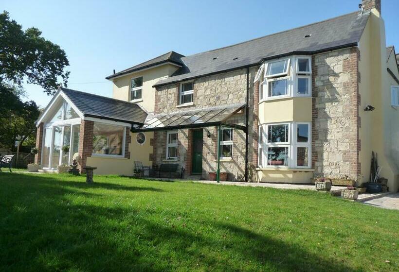 مبيت وإفطار Ivy Hall