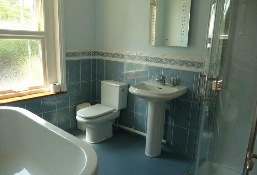 مبيت وإفطار Ivy Hall