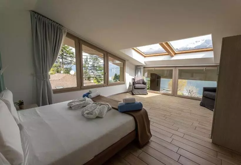 Bellagio Village  4 Apartments By The Lake   Seasonal Warm Pool And Sauna