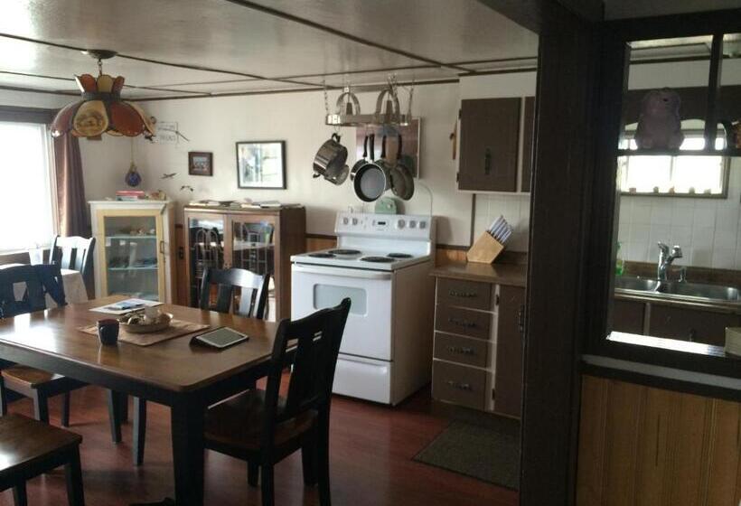 Bird Island B&b Bed And Bubble