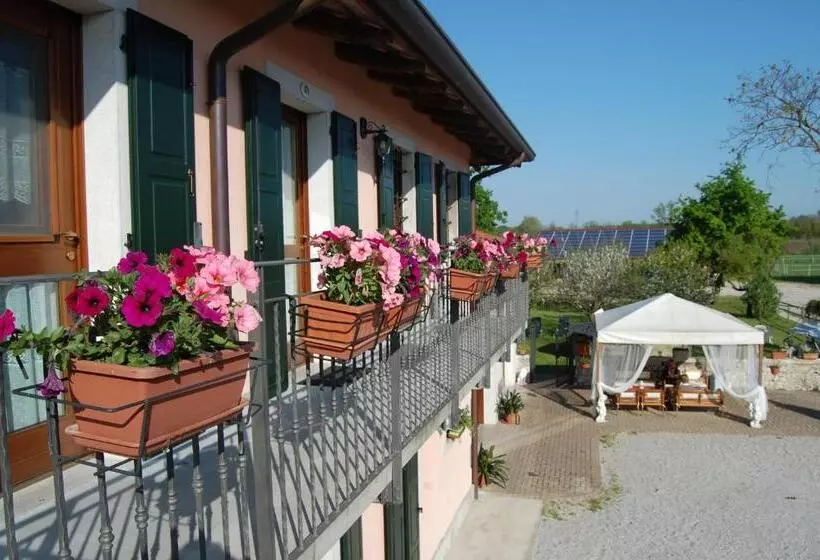 هتل Agriturismo Borgovecchio