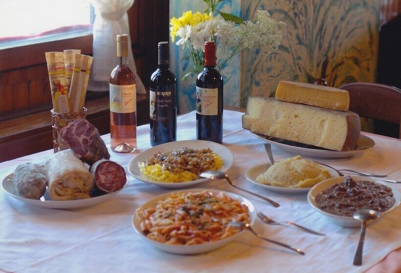 ホテル Albergo Ristorante Pineta