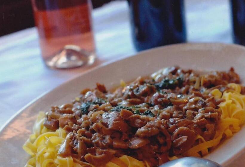 ホテル Albergo Ristorante Pineta