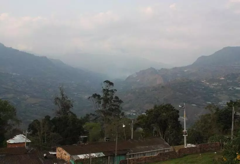 ホテル El Parque Hr