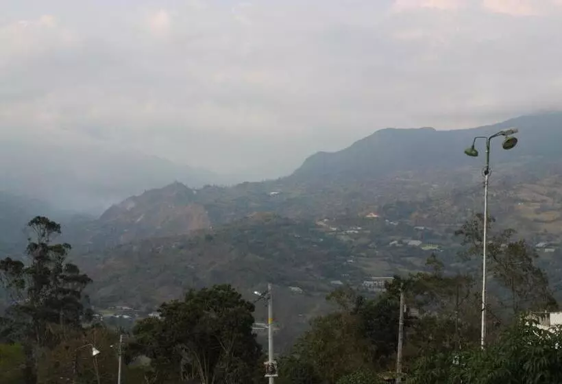 ホテル El Parque Hr