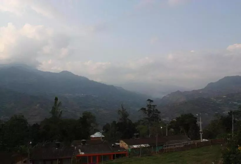 ホテル El Parque Hr