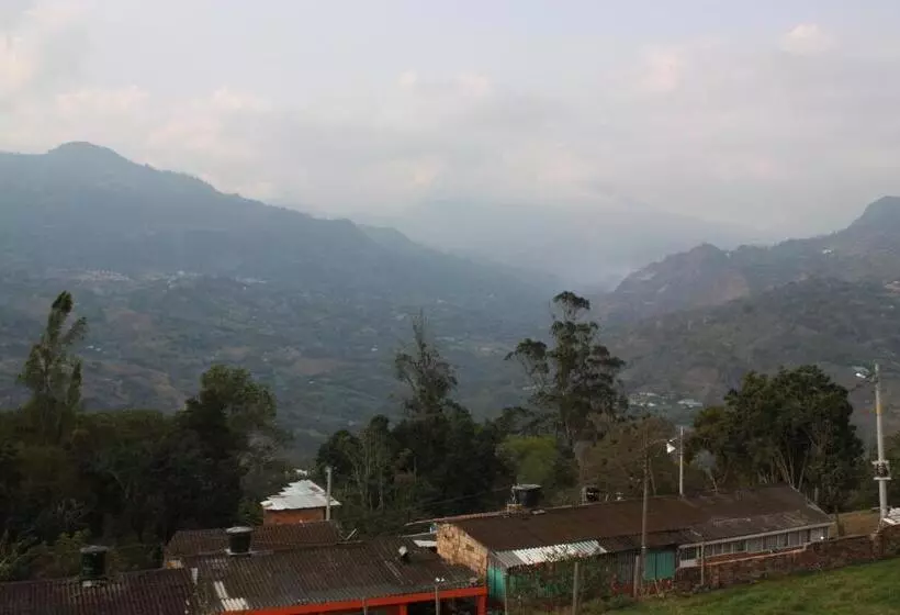 ホテル El Parque Hr