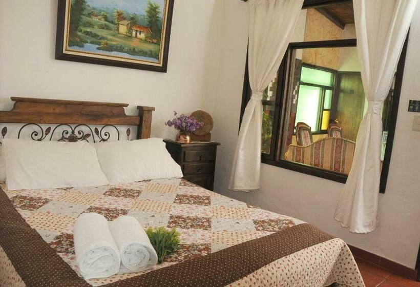 Hotel Hospedaje La Casona