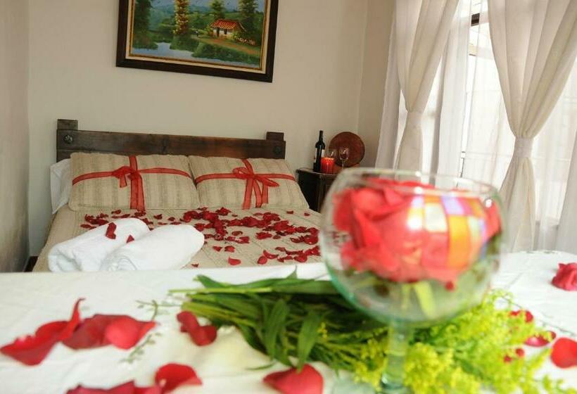 Hotel Hospedaje La Casona