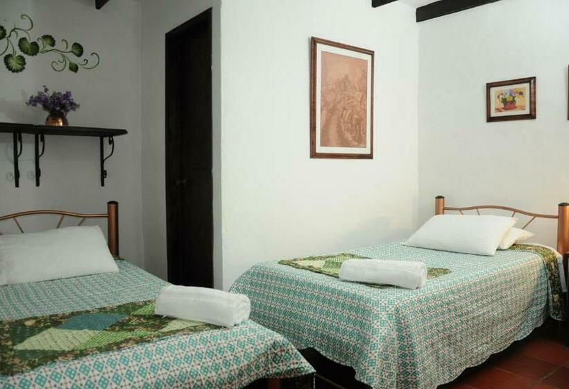 Hotel Hospedaje La Casona