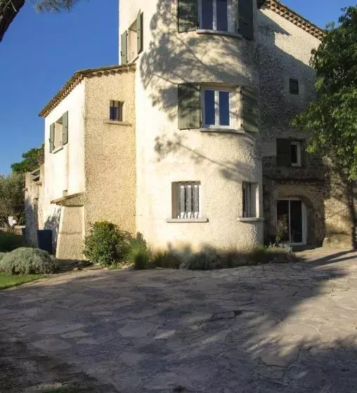 ホテル La Bastide Des Muriers