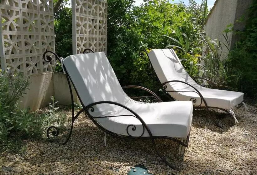 ホテル La Bastide Des Muriers