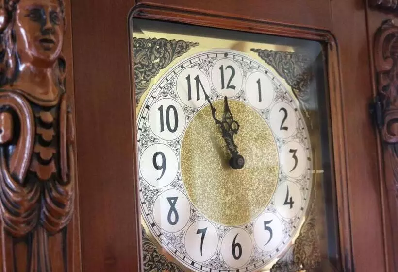 Hotelli Schweizerhof Sta Maria