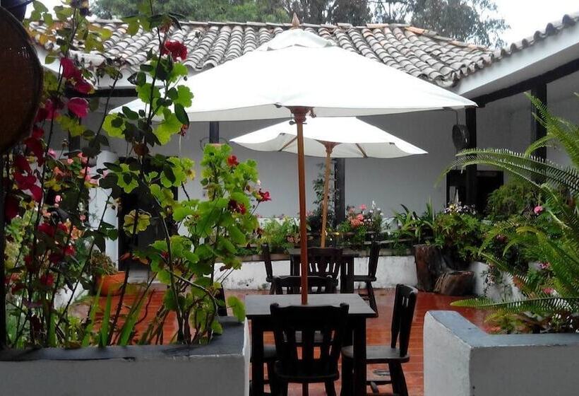 פנסיון Casa Del Colibri