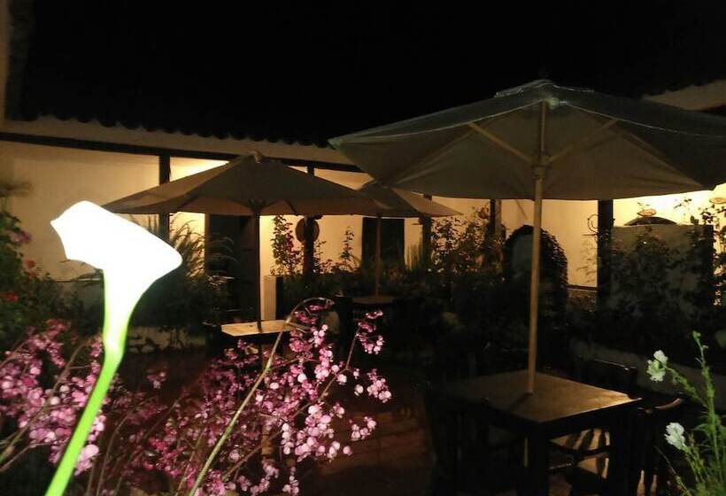 פנסיון Casa Del Colibri