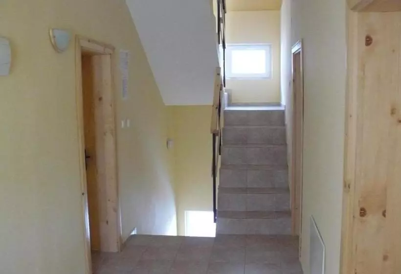 پانسیون House Arirang