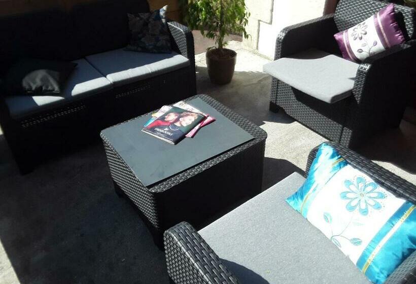 פנסיון Le Commerce