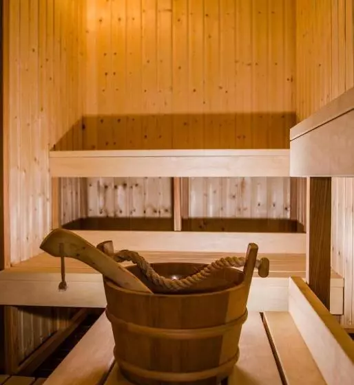 ペンション Zseri Vadászház