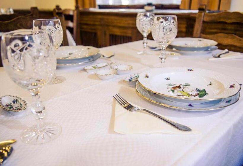 Pensionat Zseri Vadászház