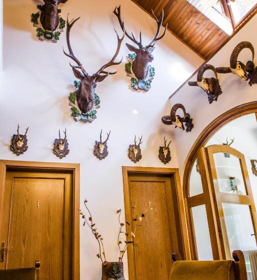 Pensionat Zseri Vadászház