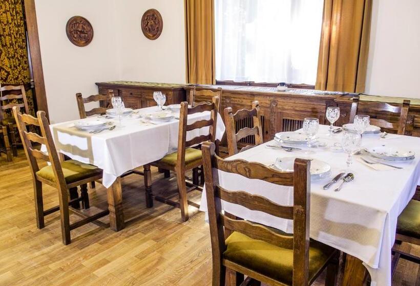 Pensionat Zseri Vadászház