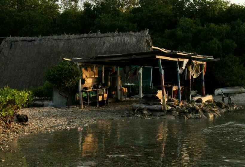 הוסטל Ecohotel Arte Y Aventura