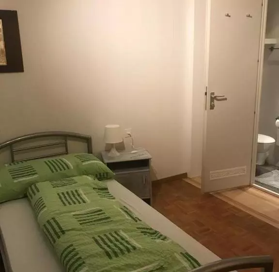 Retkeilymaja Restaurant Felsenburg