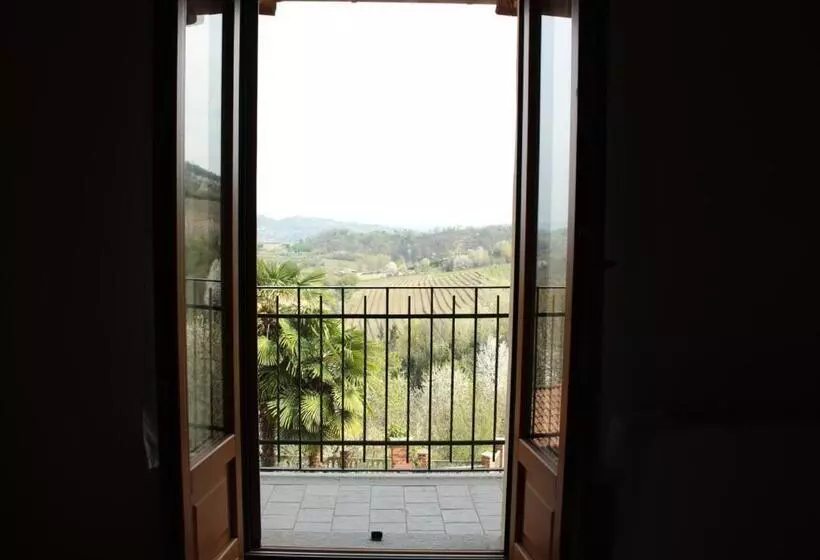 Aamiaismajoitus (B&B) Ca D Pinin