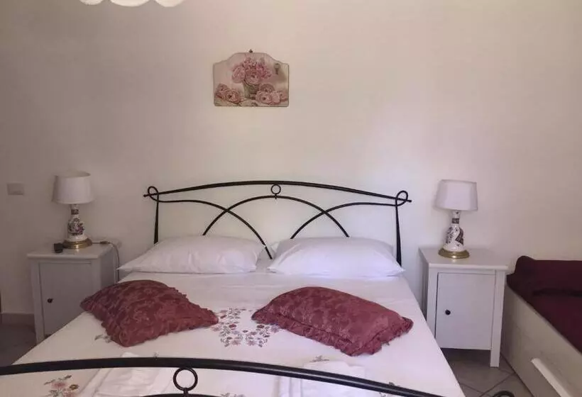 Aamiaismajoitus (B&B) Casale Del Borgo