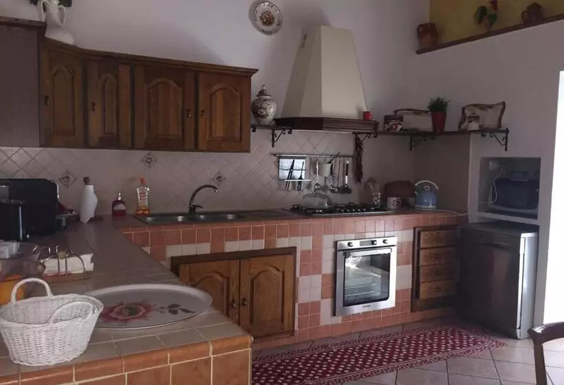 Aamiaismajoitus (B&B) Casale Del Borgo