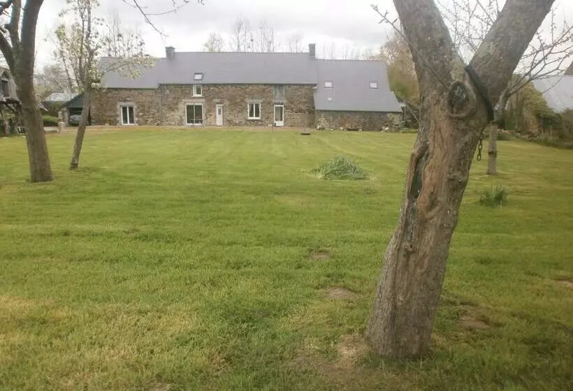 Aamiaismajoitus (B&B) Chambre D Hôtes La Haie