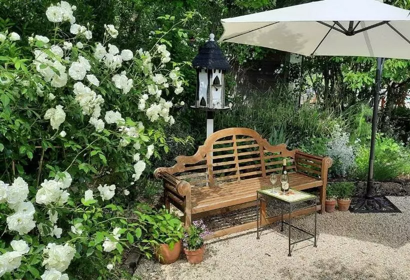 Aamiaismajoitus (B&B) Chateau L Orangerie