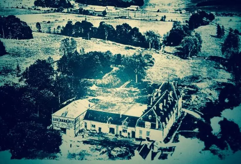 Aamiaismajoitus (B&B) Château De Nettancourt