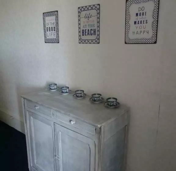 Aamiaismajoitus (B&B) Château De Nettancourt