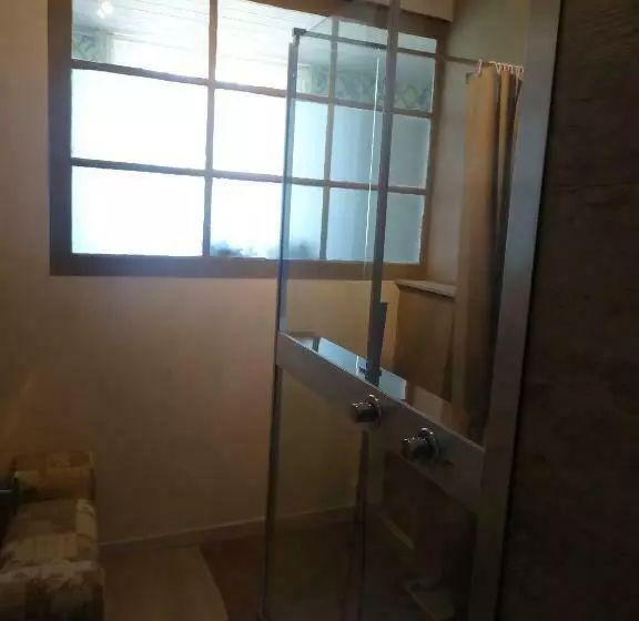 Aamiaismajoitus (B&B) Château De Nettancourt