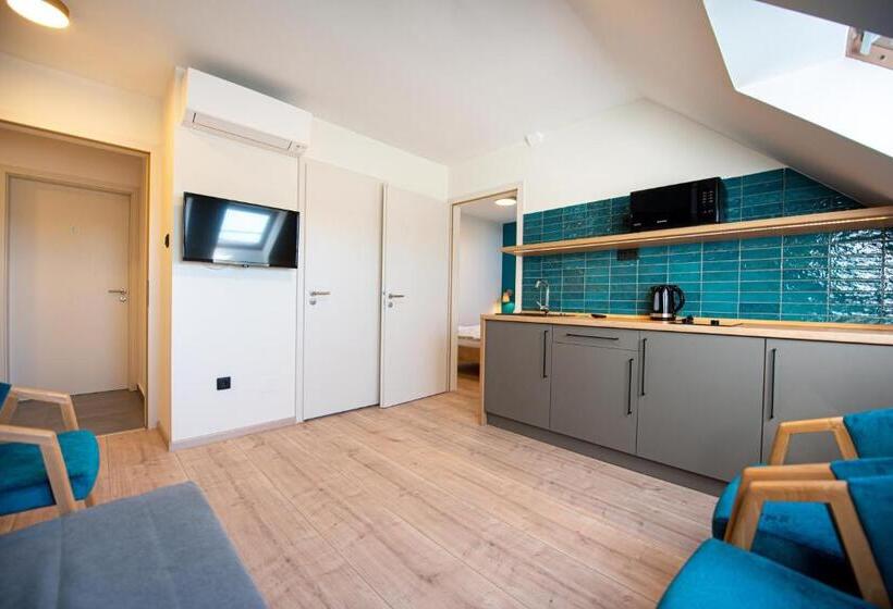 مبيت وإفطار Katarina Birtok