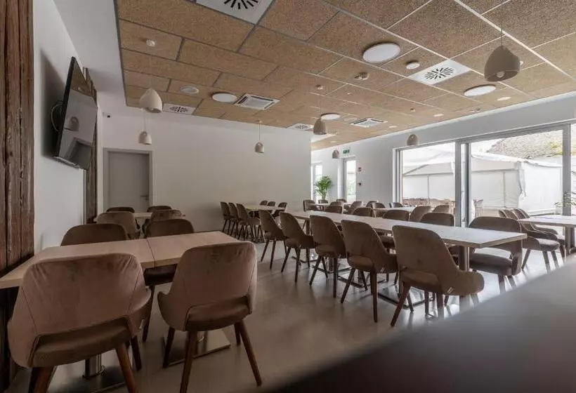 ベッドアンドブレックファースト Katarina Birtok